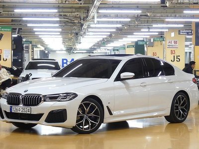 BMW 5 SERIES