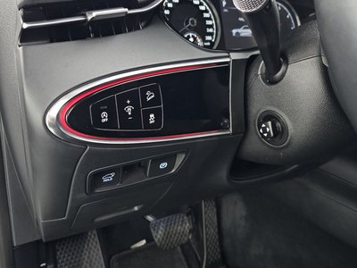 2022 Genesis GV70 — миниатюра 18