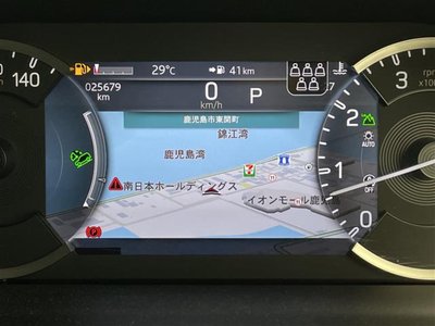 LAND ROVER DEFENDER - 4