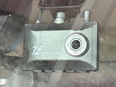 TOYOTA LAND CRUISER 70 - 6