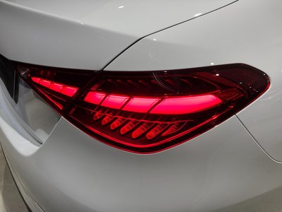 2025 Mercedes-BENZ C-CLASS thumbnail 32