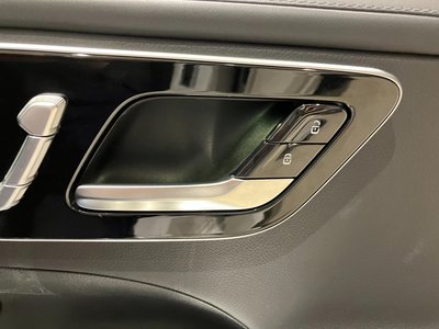 2025 Mercedes-BENZ C-CLASS thumbnail 16