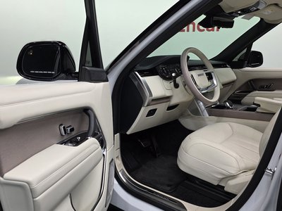صورة 10 لـ 2025 LAND Rover RANGE ROVER