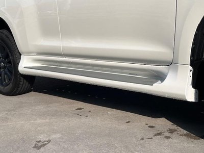TOYOTA LAND CRUISER PRADO - 7