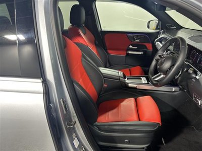 2025 Mercedes-BENZ GLB — миниатюра 24