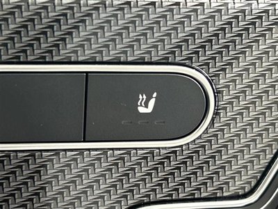 2025 Mercedes-BENZ GLB — миниатюра 32