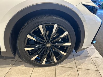 TOYOTA CROWN CROSSOVER - 9