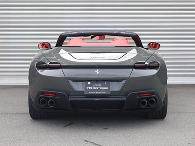 FERRARI ROMA SPIDER - 8