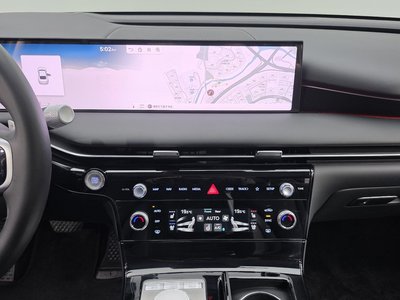 2025 Genesis G80 (RG3) thumbnail 14