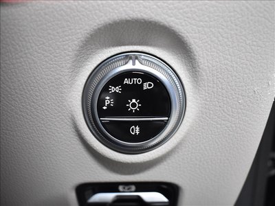 صورة مصغرة 32 لـ 2025 MERCEDES-BENZ C-CLASS