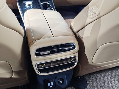 صورة مصغرة 32 لـ 2023 Genesis GV80