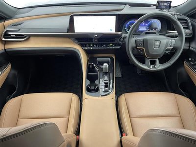 2024 Toyota CROWN SPORT 照片 2