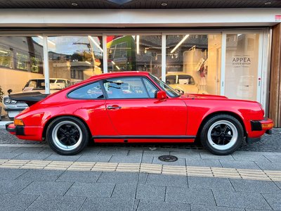 PORSCHE 911 - 4