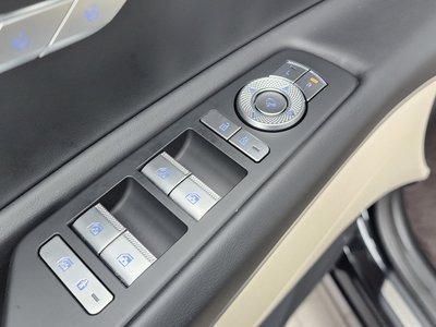صورة مصغرة 36 لـ 2023 Genesis GV80