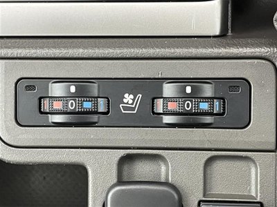 TOYOTA LAND CRUISER PRADO - 10