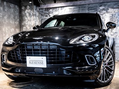 ASTON MARTIN DBX - 6