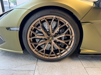 2024 Lamborghini REVUELTO thumbnail 38