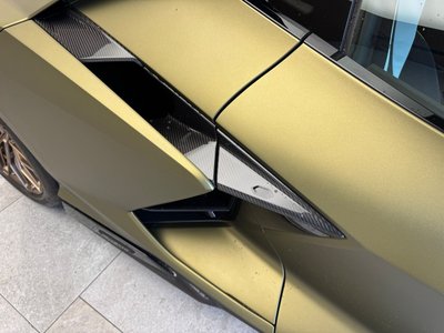 2024 Lamborghini REVUELTO thumbnail 37