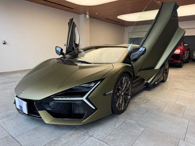 صورة 1 لـ 2024 Lamborghini REVUELTO