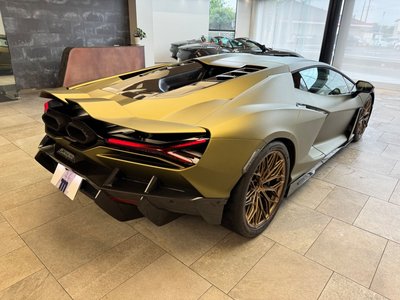 2024 Lamborghini REVUELTO thumbnail 15