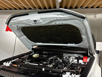 TOYOTA LAND CRUISER 250 - 8