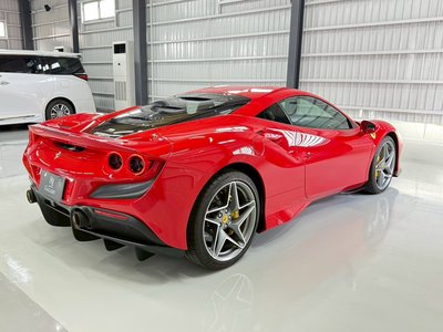 صورة 8 لـ 2020 Ferrari F8 TRIBUTO