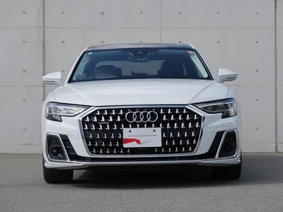 AUDI A8 - 4