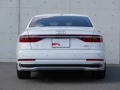 AUDI A8 - 7