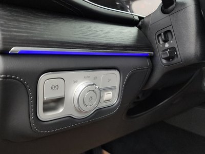 2026 Mercedes-BENZ GLE — миниатюра 22