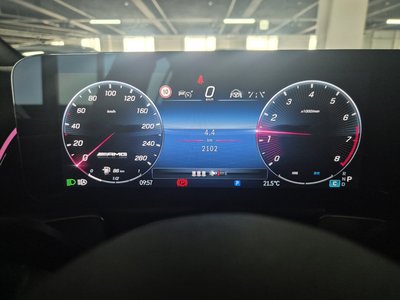 MERCEDES-BENZ GLB-CLASS - 8