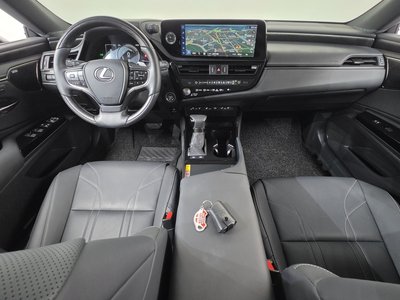 صورة 5 لـ 2024 Lexus ES