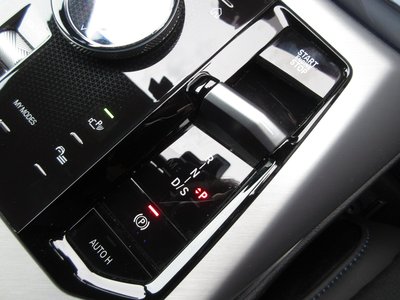 2025 BMW X3 — миниатюра 42