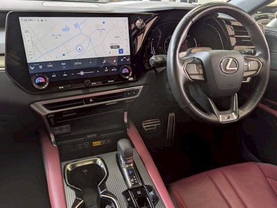صورة مصغرة 39 لـ 2023 Lexus RX
