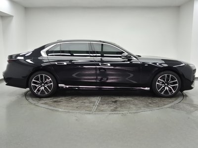 BMW 7 SERIES - 6