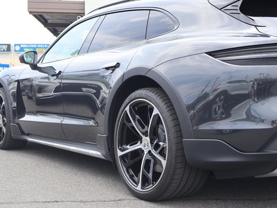 2025 Porsche TAYCAN 照片 9
