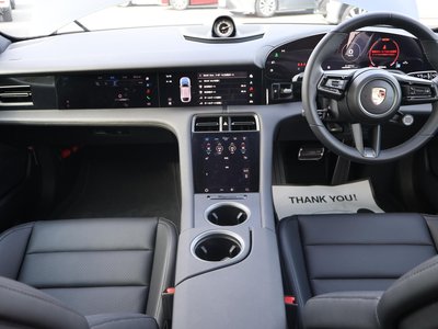 صورة مصغرة 40 لـ 2025 Porsche TAYCAN