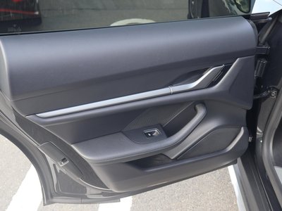 صورة مصغرة 29 لـ 2025 Porsche TAYCAN