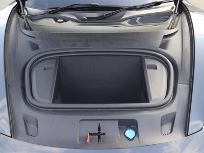 صورة مصغرة 18 لـ 2025 Porsche TAYCAN