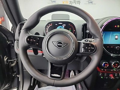 MINI COUNTRYMAN - 9
