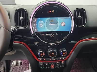 MINI COUNTRYMAN - 10