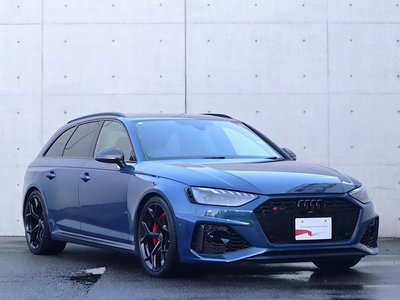 AUDI RS4 AVANT - 10