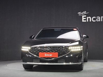 صورة 2 لـ 2022 Genesis G90 (RS4)