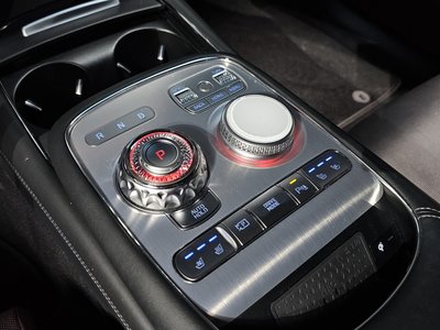 صورة 9 لـ 2022 Genesis G90 (RS4)