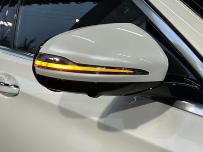 MERCEDES-BENZ E-CLASS - 8