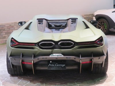 LAMBORGHINI REVUELTO - 6