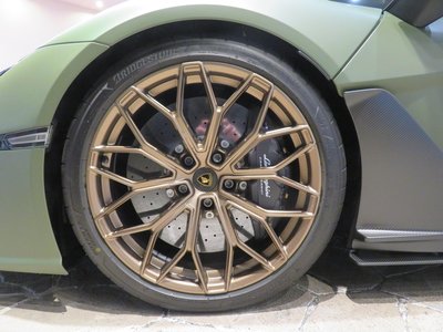 LAMBORGHINI REVUELTO - 7