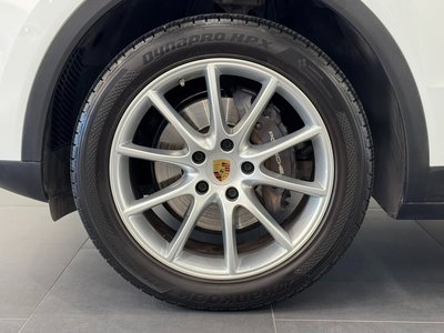 PORSCHE CAYENNE - 6