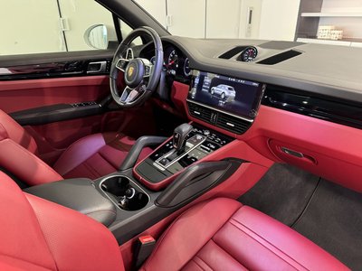 PORSCHE CAYENNE - 9