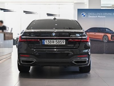 BMW 7 SERIES - 4