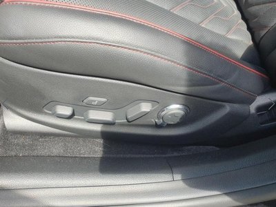 صورة 8 لـ 2024 Genesis G80 (RG3)